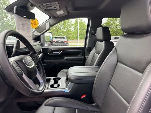Used 2025 GMC Sierra 2500 SLT w/ SLT Premium Package AWD/4WD image 14