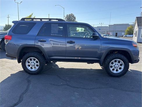 Used 2013 Toyota 4Runner Trail image 6