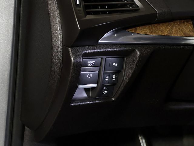 Certified 2020 Acura MDX w/ Technology Package AWD/4WD image 26