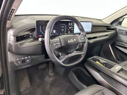 Used 2024 Kia EV9 Wind AWD/4WD image 13