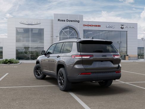 New 2025 Jeep Grand Cherokee L Altitude image 3