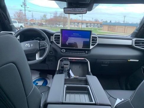 New 2026 Toyota Tundra Limited AWD/4WD image 24