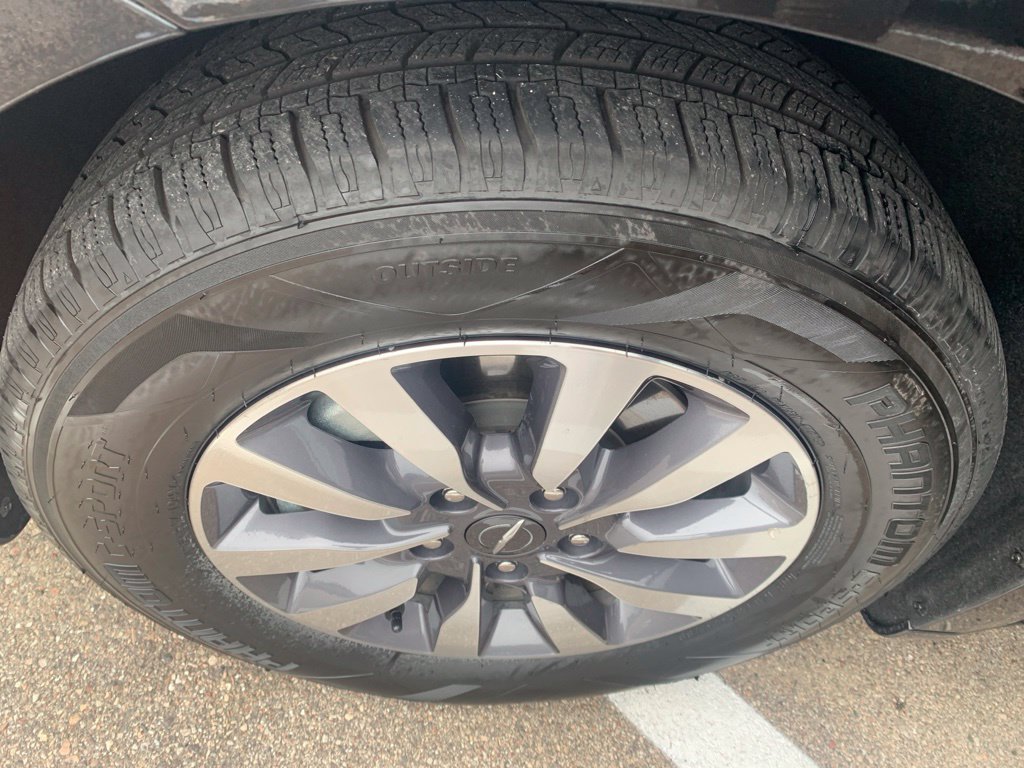 Used 2023 Chrysler Pacifica Touring-L FWD image 34