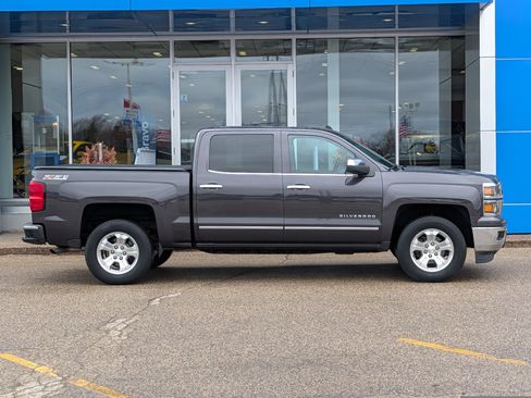 Used 2015 Chevrolet Silverado 1500 LTZ Z71 w/ LTZ Plus Package image 2