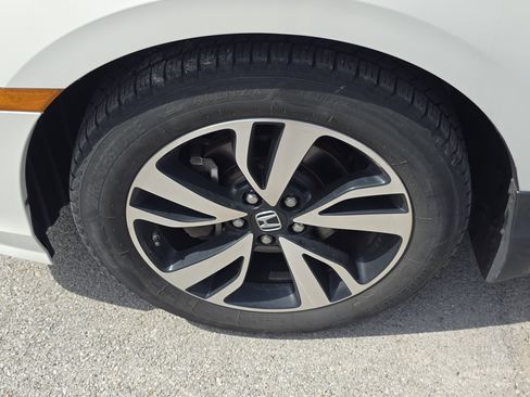 Used 2018 Honda Odyssey Elite image 10