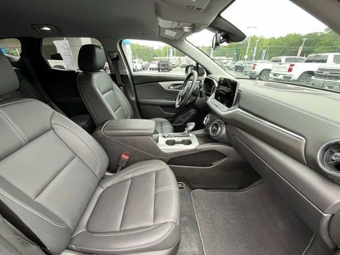 Used 2024 Chevrolet Blazer LT AWD/4WD image 16