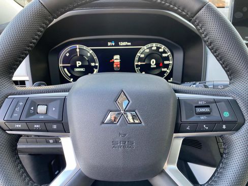 New 2025 Mitsubishi Outlander SEL S-AWC 4WD image 14