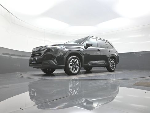 Used 2026 Subaru Forester Premium AWD/4WD image 11
