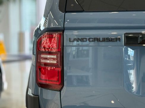 New 2026 Toyota Land Cruiser image 9