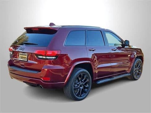 Used 2019 Jeep Grand Cherokee Altitude image 8
