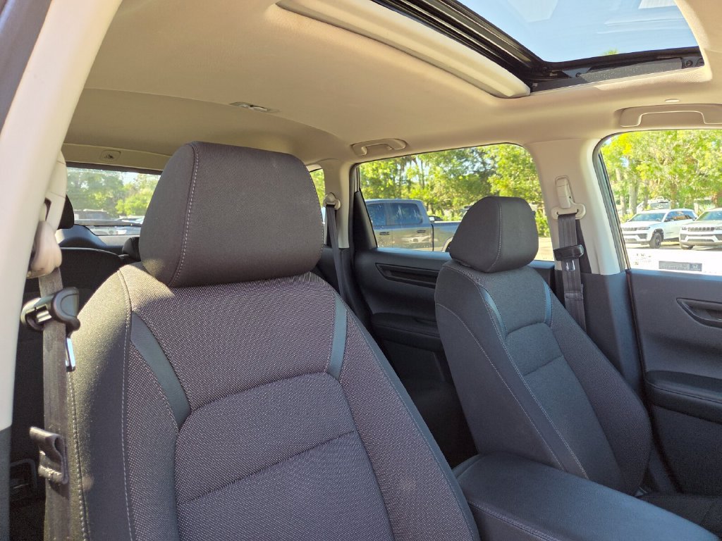 Used 2024 Honda CR-V EX image 16