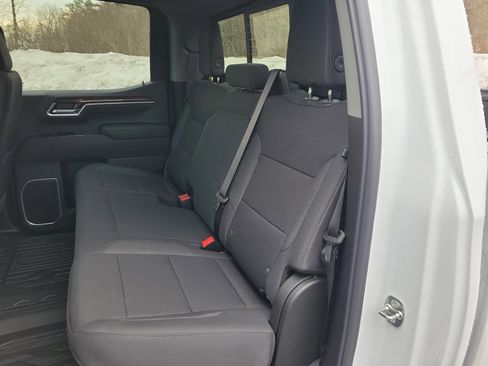 New 2026 GMC Sierra 1500 SLE w/ X31 Off-Road Package AWD/4WD image 27