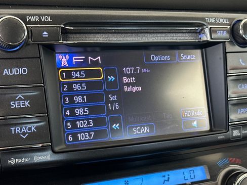 Used 2013 Toyota RAV4 Limited AWD/4WD image 18