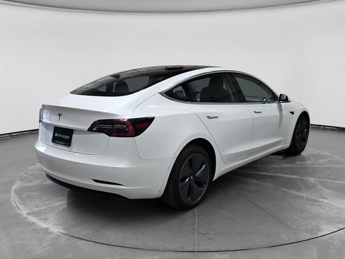 Used 2019 Tesla Model 3 Standard Range Plus RWD image 3