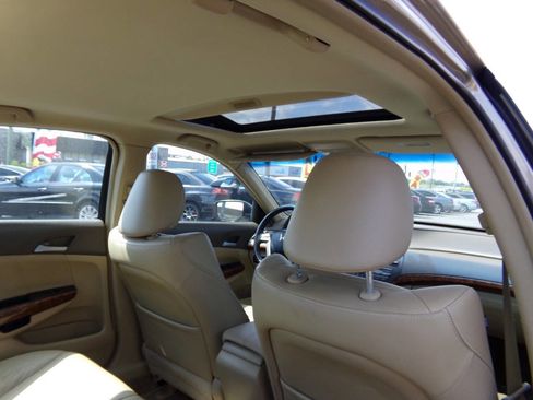 Used 2009 Honda Accord EX-L image 19