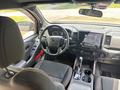 Used 2022 Nissan Frontier PRO-4X w/ Off-Road Protection Package AWD/4WD image 15