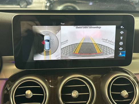 Used 2022 Mercedes-Benz GLC 300 image 5