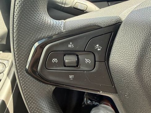 Used 2025 Chevrolet TrailBlazer LT AWD/4WD image 25