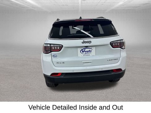 Used 2025 Jeep Compass Limited AWD/4WD image 12