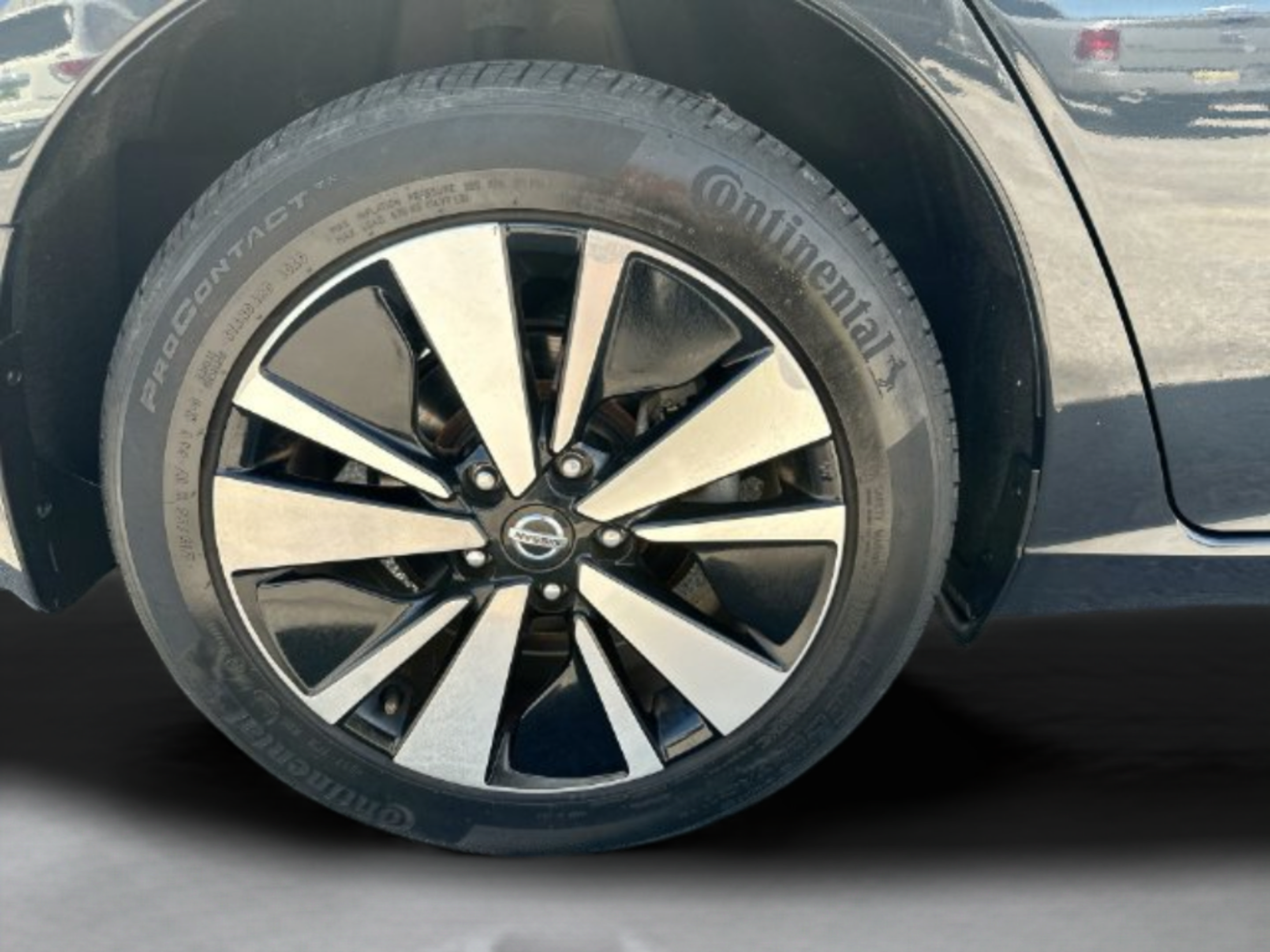 Used 2022 Nissan Altima 2.5 SV AWD/4WD image 25