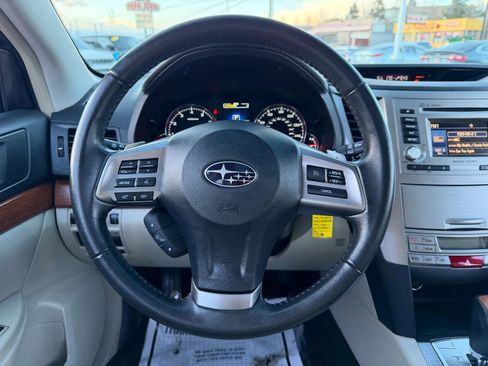 Used 2013 Subaru Outback 2.5i Limited w/ Moonroof Pkg image 21