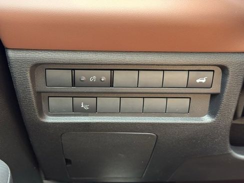 New 2025 Mitsubishi Outlander SEL image 21