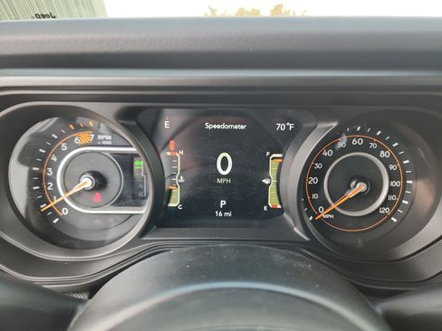 New 2025 Jeep Wrangler Unlimited Rubicon 392 image 11