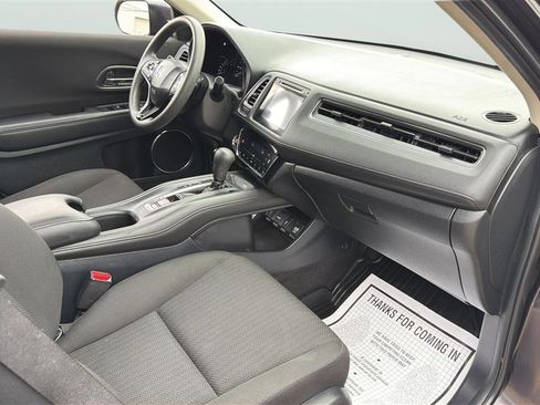 Used 2017 Honda HR-V EX image 15