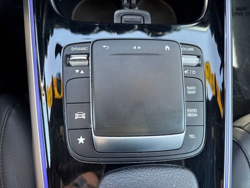 Used 2022 Mercedes-Benz GLB 250 4MATIC image 48