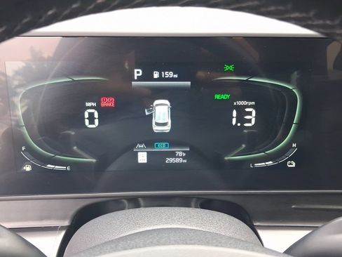 Used 2023 Kia Sportage EX AWD/4WD image 18