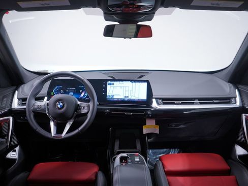 Used 2023 BMW X1 xDrive28i w/ Convenience Package image 10