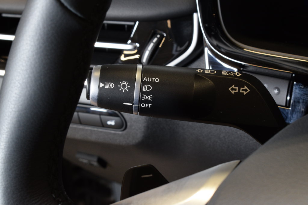 Used 2026 INFINITI QX60 Luxe w/ Family Package AWD/4WD image 18