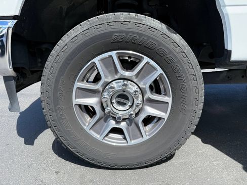 Used 2023 Ford F350 Lariat AWD/4WD image 20