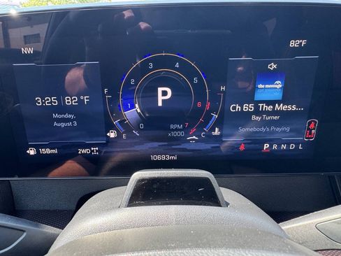 Used 2026 Chevrolet Traverse RS AWD/4WD image 21