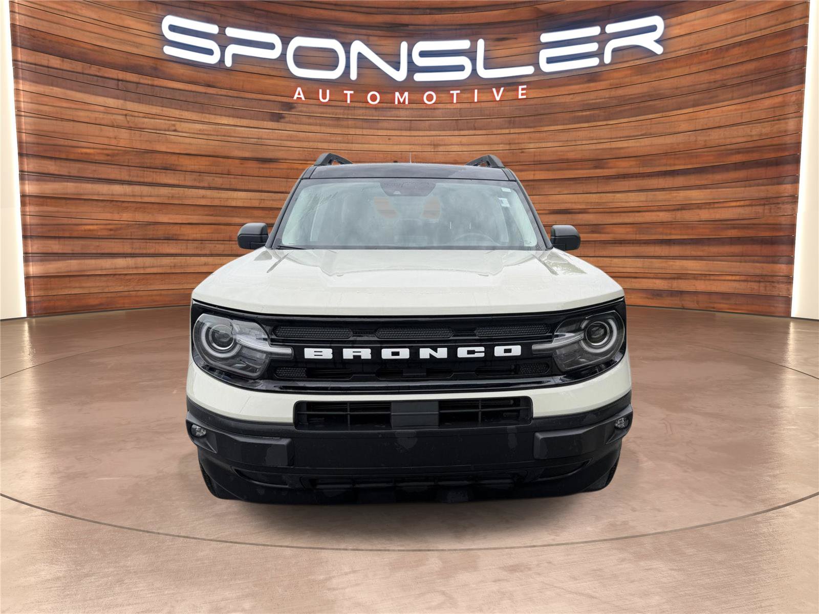 Used 2024 Ford Bronco Sport Outer Banks w/ Tech Package AWD/4WD image 11