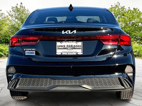 Used 2022 Kia Forte LXS w/ LXS Technology Package image 4