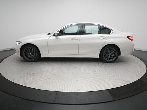 Used 2025 BMW 330i xDrive Sedan AWD/4WD image 24