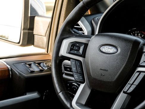 Used 2017 Ford F150 King Ranch w/ Equipment Group 601A Luxury AWD/4WD image 22