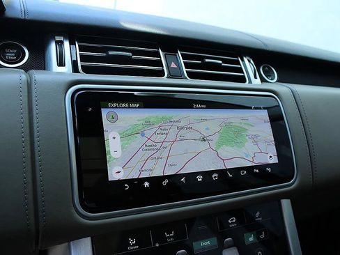 Used 2019 Land Rover Range Rover Autobiography image 18