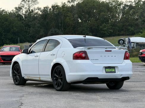 Used 2013 Dodge Avenger SXT w/ Blacktop Pkg FWD image 2