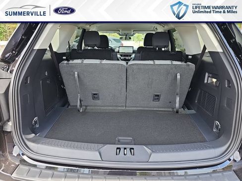 New 2026 Ford Explorer Active RWD image 15