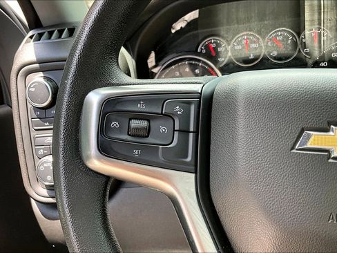 Used 2022 Chevrolet Silverado 2500 Custom w/ Custom Convenience Package AWD/4WD image 13