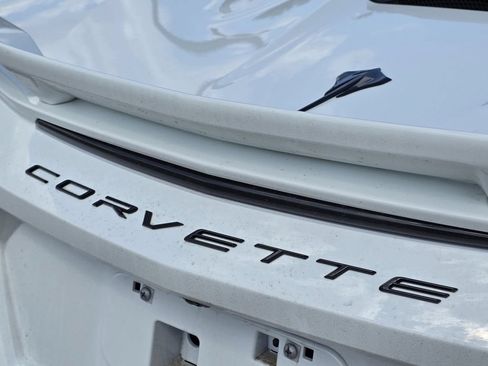 Used 2022 Chevrolet Corvette Stingray Premium Conv w/ Z51 Performance Package RWD image 31