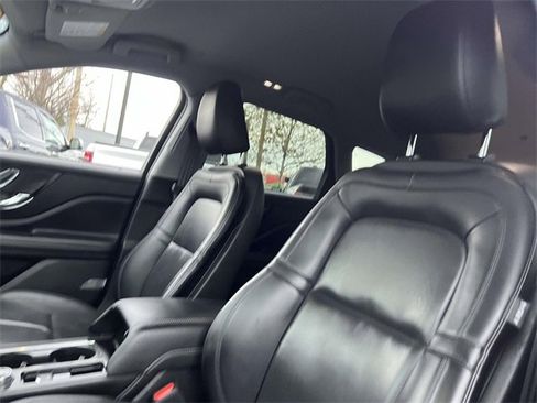 Certified 2021 Lincoln Corsair Standard w/ Equipment Group 101A image 10