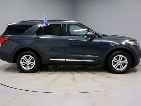 Certified 2023 Ford Explorer XLT image 12