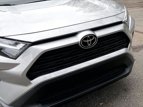 Certified 2023 Toyota RAV4 XLE image 28