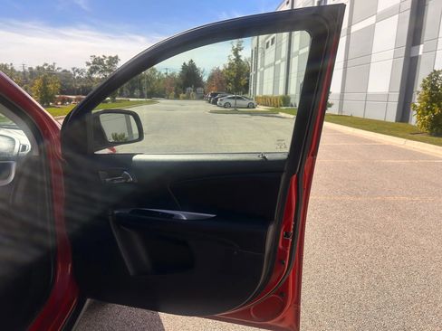 Used 2018 Dodge Journey SE FWD image 21