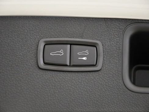 Certified 2026 Porsche Macan AWD/4WD image 59