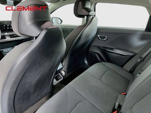 Used 2025 Kia K4 FWD image 31