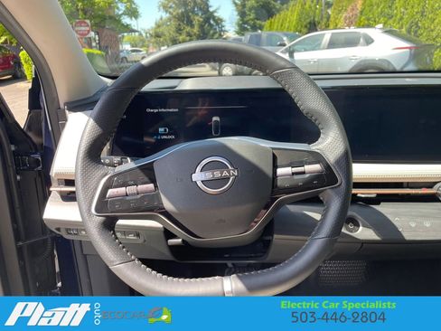 Used 2023 Nissan Ariya FWD image 32